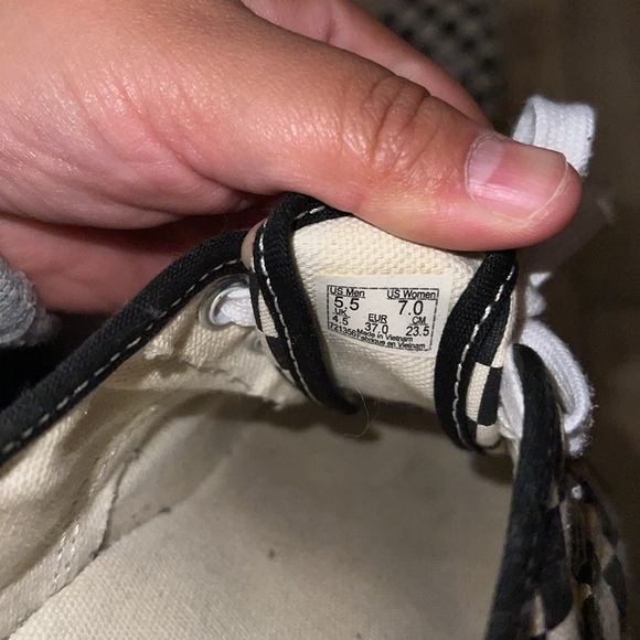 Lace up checkered vans - Picture 4 of 4